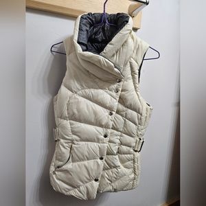 Lululemon Get Down Puffer Vest